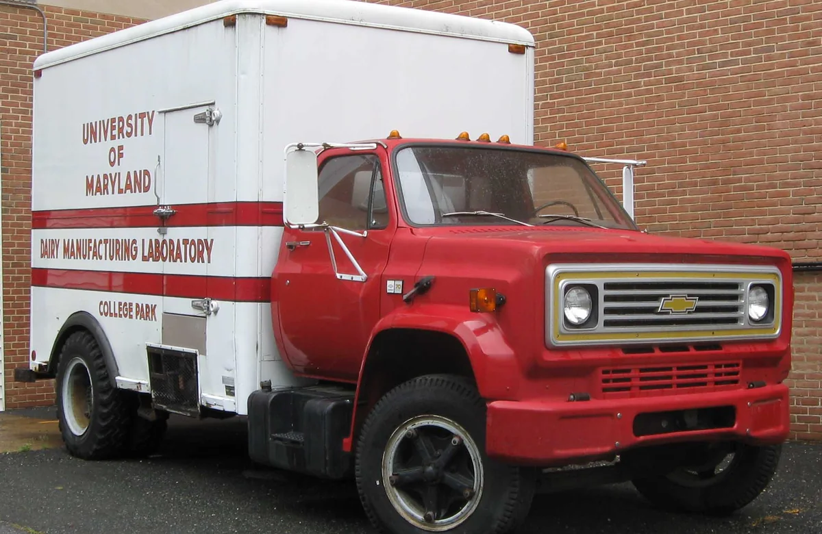 Logistics Trucks representative application